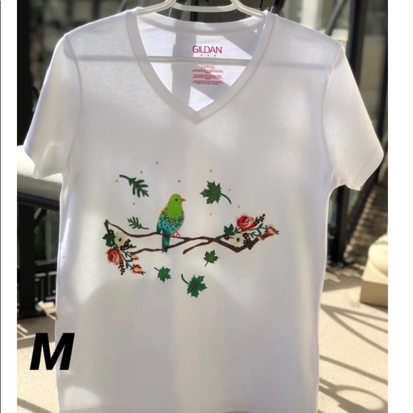 Hand Painted & designed T-shirt - Picture 3 of 4